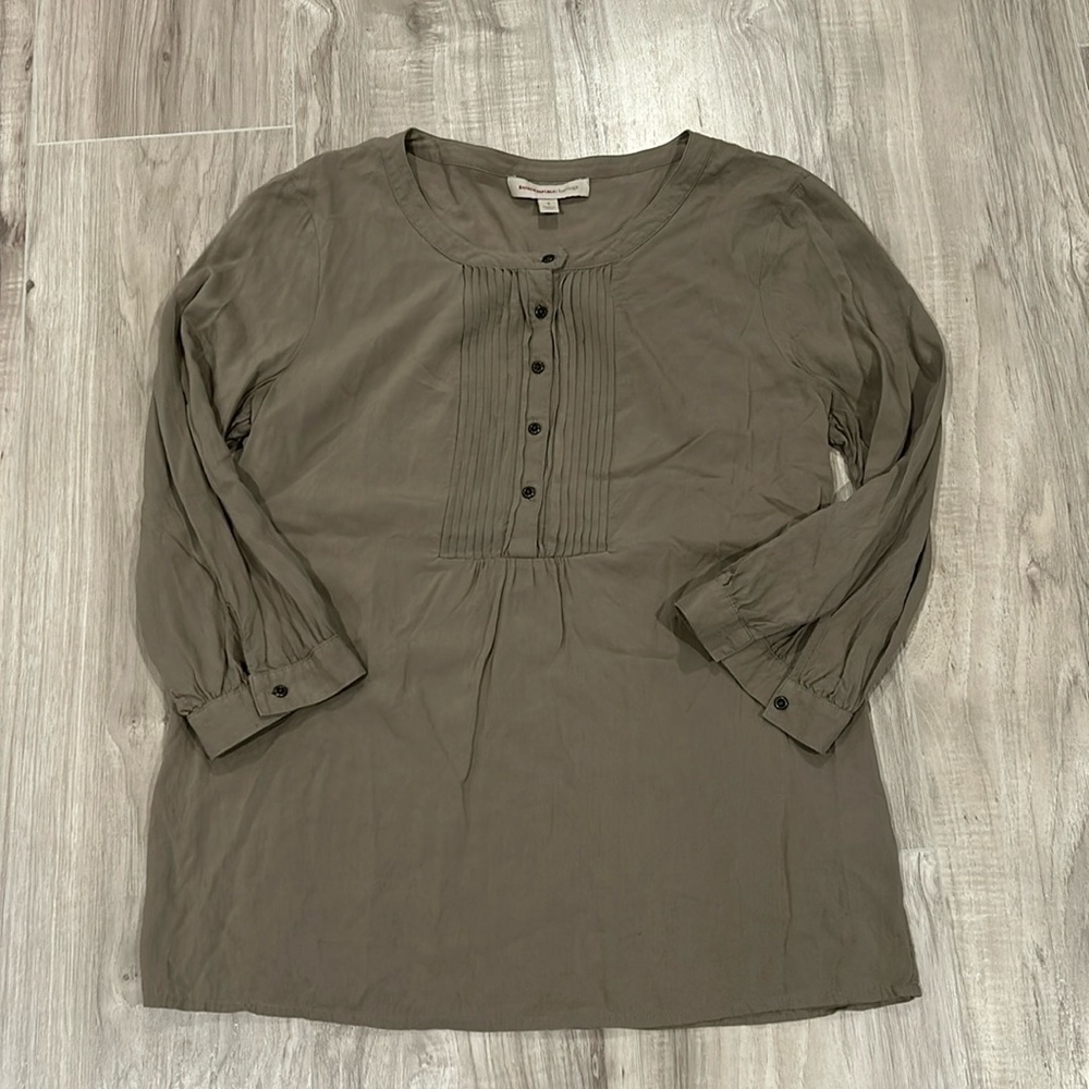 Banana Republic blouse
